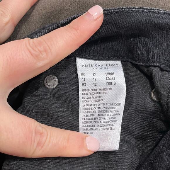 American Eagle Super High-Rise Ultra Wide Leg Jeans Black Denim Sz 12 Short - Picture 8 of 9